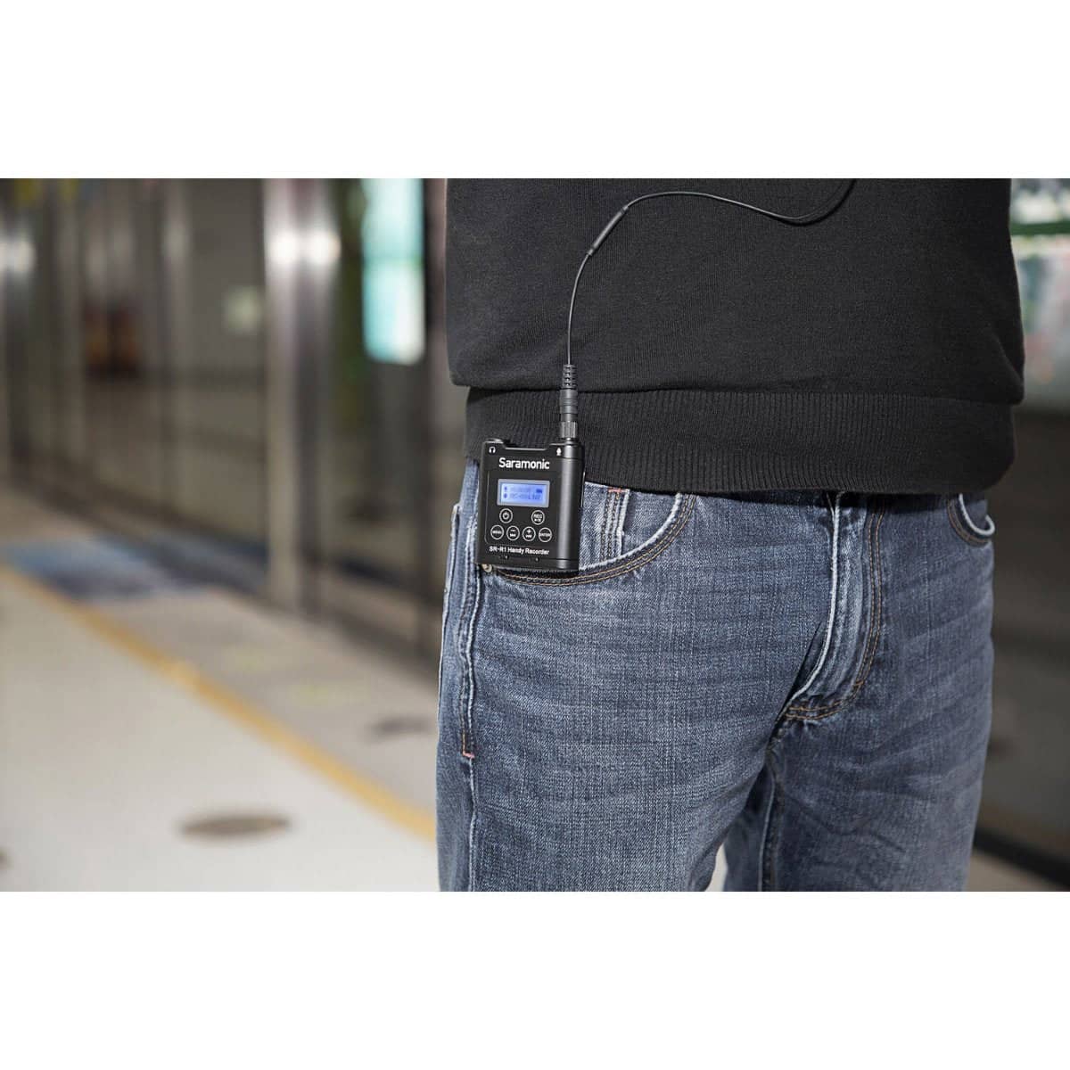 Saramonic Belt Pack Recorder with DK3 Lavalier and MicroSD Card - Image 9