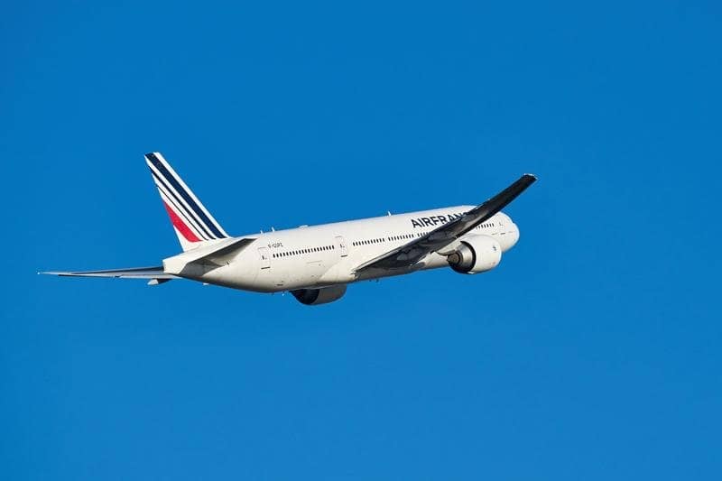 Tamron 70-300mm f/4.5-6.3 Di III RXD Lens for Nikon Z - Image 9